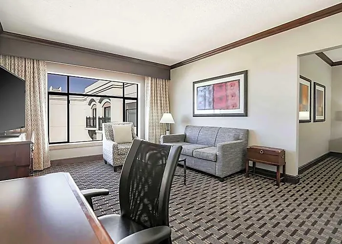 Hilton Phoenix Hotel Chandler