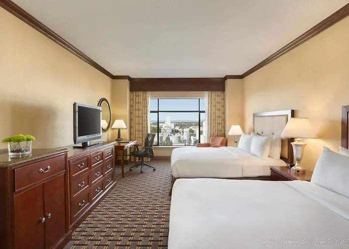 Hotel Hilton Phoenix 4*