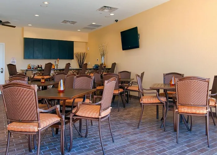 Hilton Phoenix 4*
